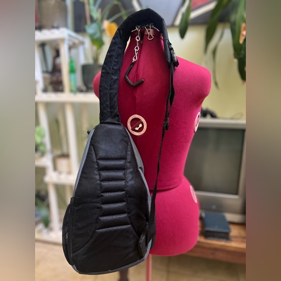 Tamrac 4276 Medium Sized Shoulder Camera/Lens / crossbody bag - Picture 3 of 9